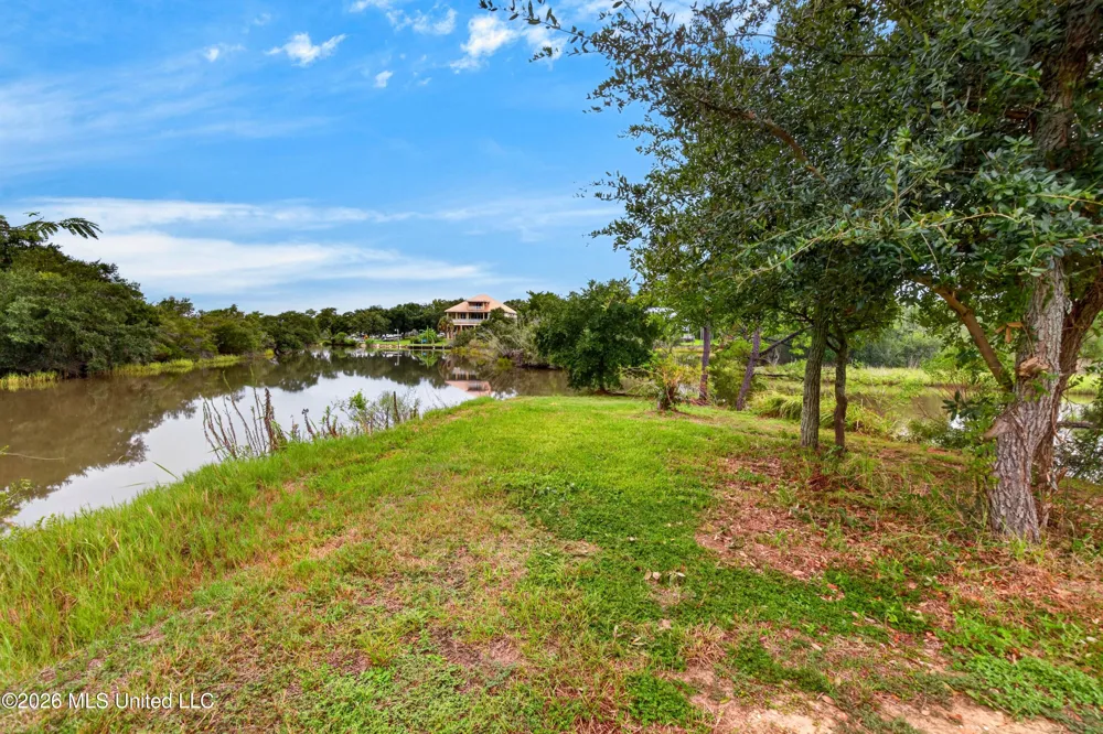 3146 Gulf View Place Gautier, MS 39553