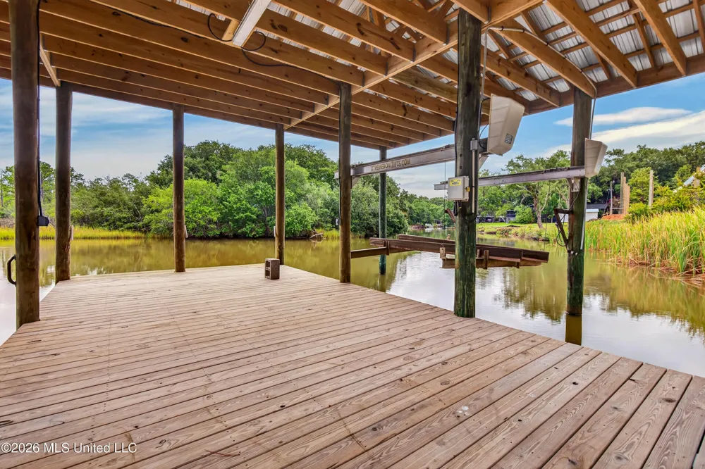 3146 Gulf View Place Gautier, MS 39553