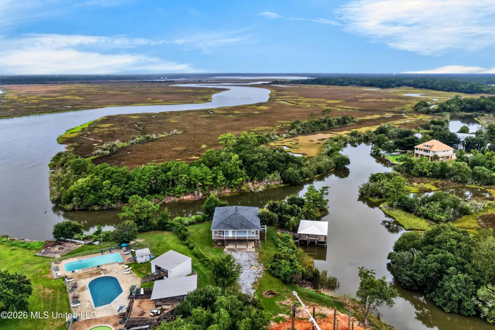 3146 Gulf View Place Gautier, MS 39553