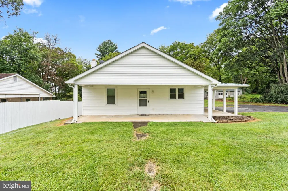 9724 GARIS SHOP ROAD Hagerstown, MD 21740