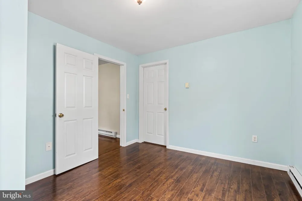 9724 GARIS SHOP ROAD Hagerstown, MD 21740