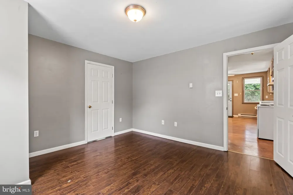 9724 GARIS SHOP ROAD Hagerstown, MD 21740