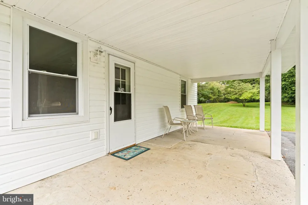 9724 GARIS SHOP ROAD Hagerstown, MD 21740