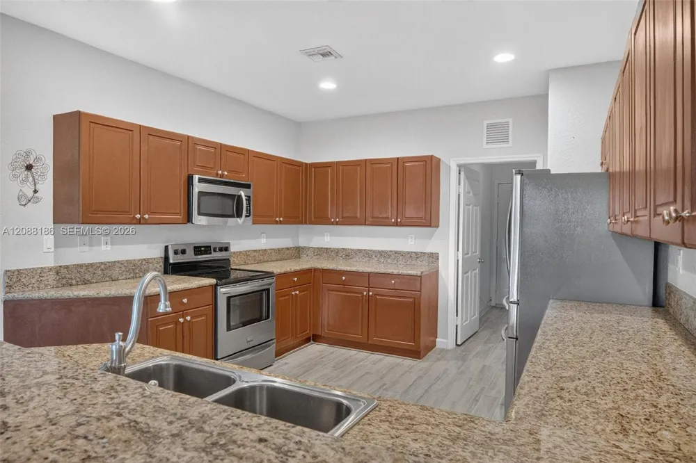 159 NE 36th Ter Homestead, FL 33033