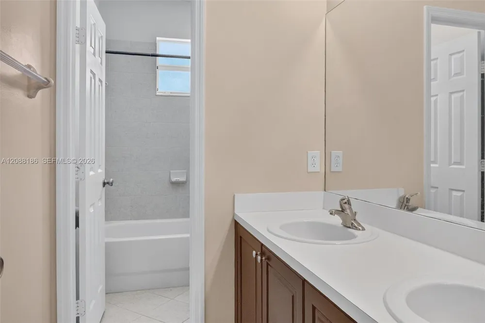 159 NE 36th Ter Homestead, FL 33033