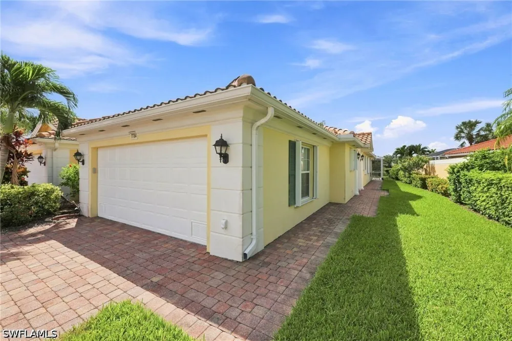 Ionio Court Naples, FL 34114