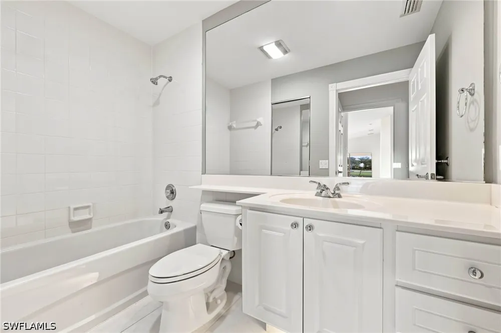 Ionio Court Naples, FL 34114