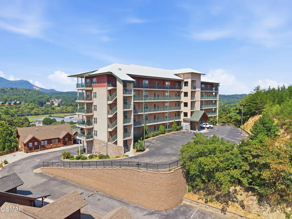 410 Big Bear Way #3002 Pigeon Forge, TN 37863