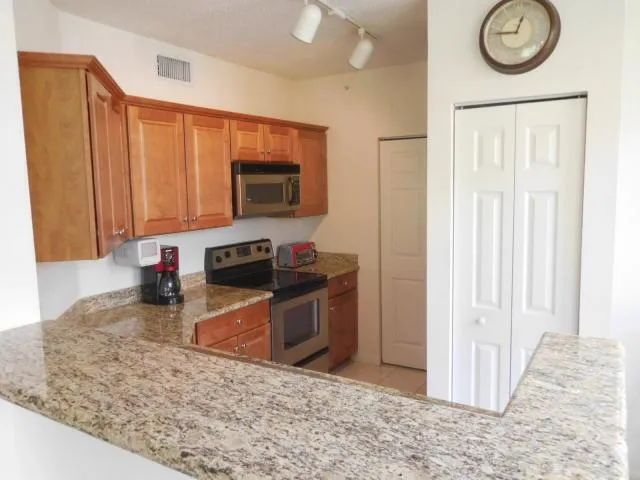 11780 SAINT ANDREWS PLACE #201 Wellington, FL 33414