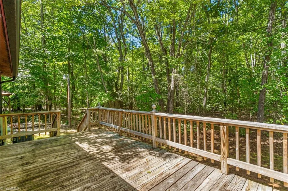 6243 Quail Hollow Drive Pleasant Garden, NC 27313
