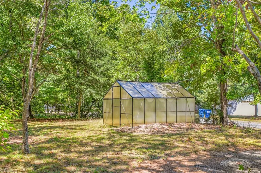 6243 Quail Hollow Drive Pleasant Garden, NC 27313