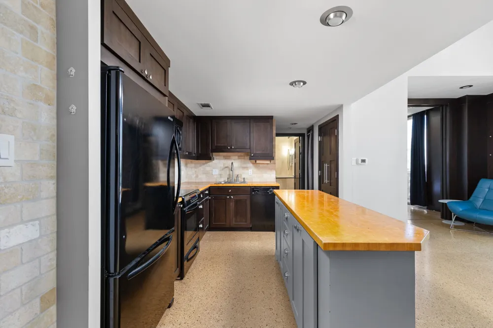 1801 Lavaca Street #15M Austin, TX 78701