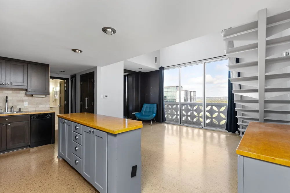 1801 Lavaca Street #15M Austin, TX 78701
