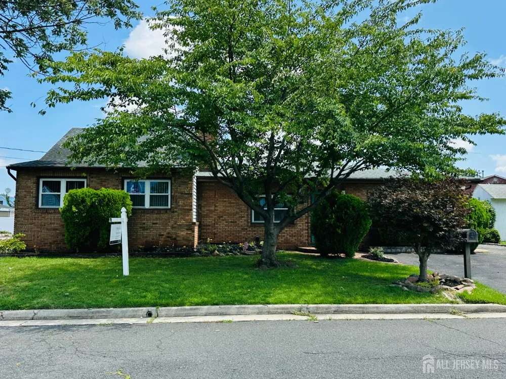 11 Demarest Place Piscataway, NJ 08854