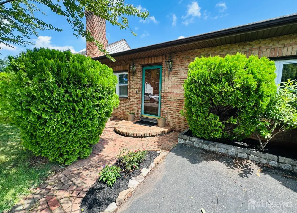 11 Demarest Place Piscataway, NJ 08854