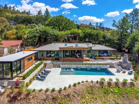 104 Camino Vista