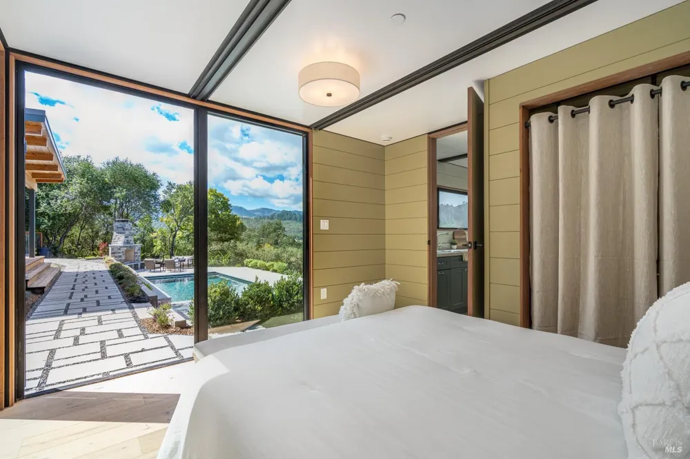 104 Camino Vista St. Helena, CA 94574