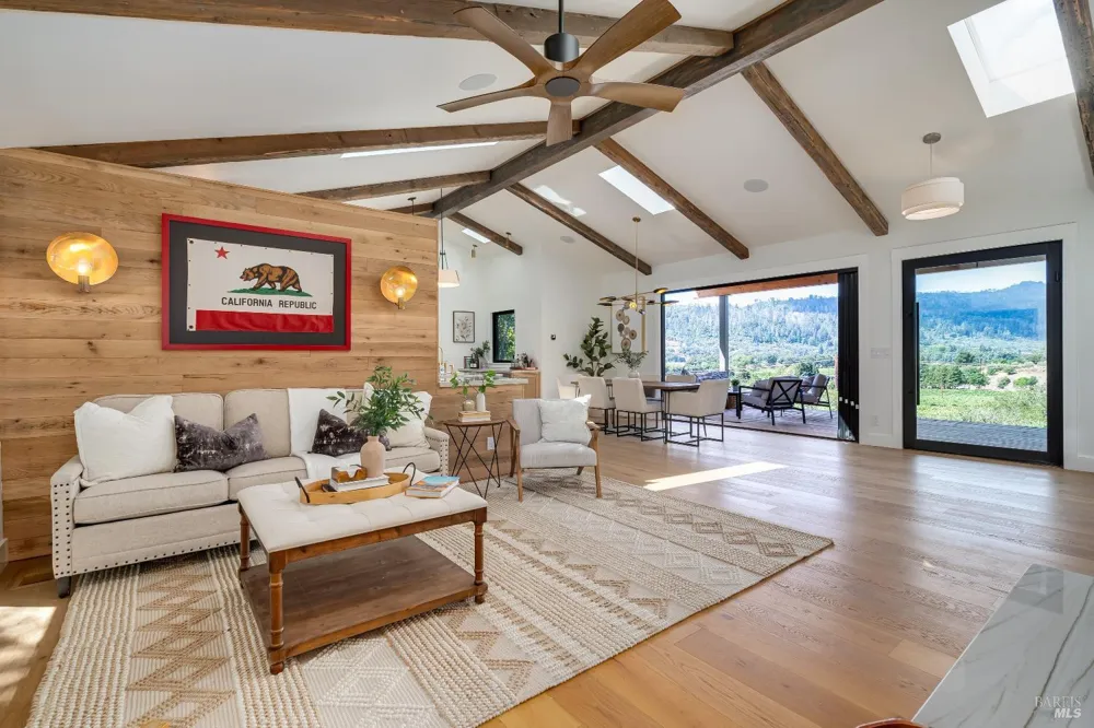 104 Camino Vista St. Helena, CA 94574