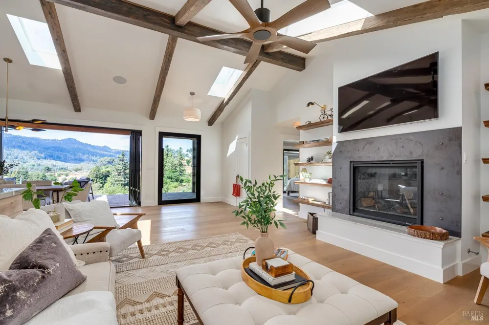 104 Camino Vista St. Helena, CA 94574