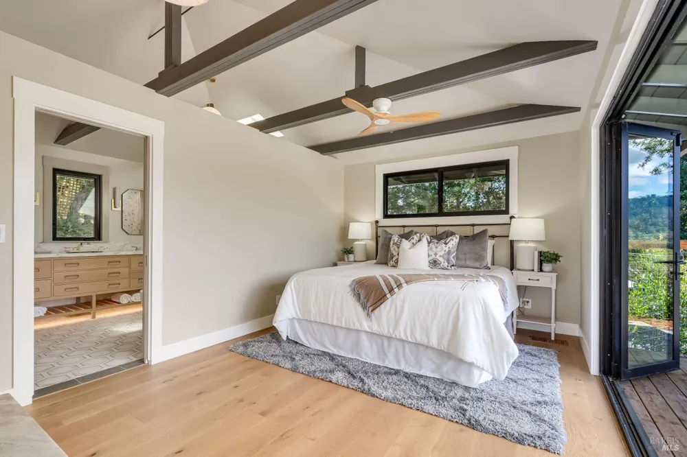 104 Camino Vista St. Helena, CA 94574