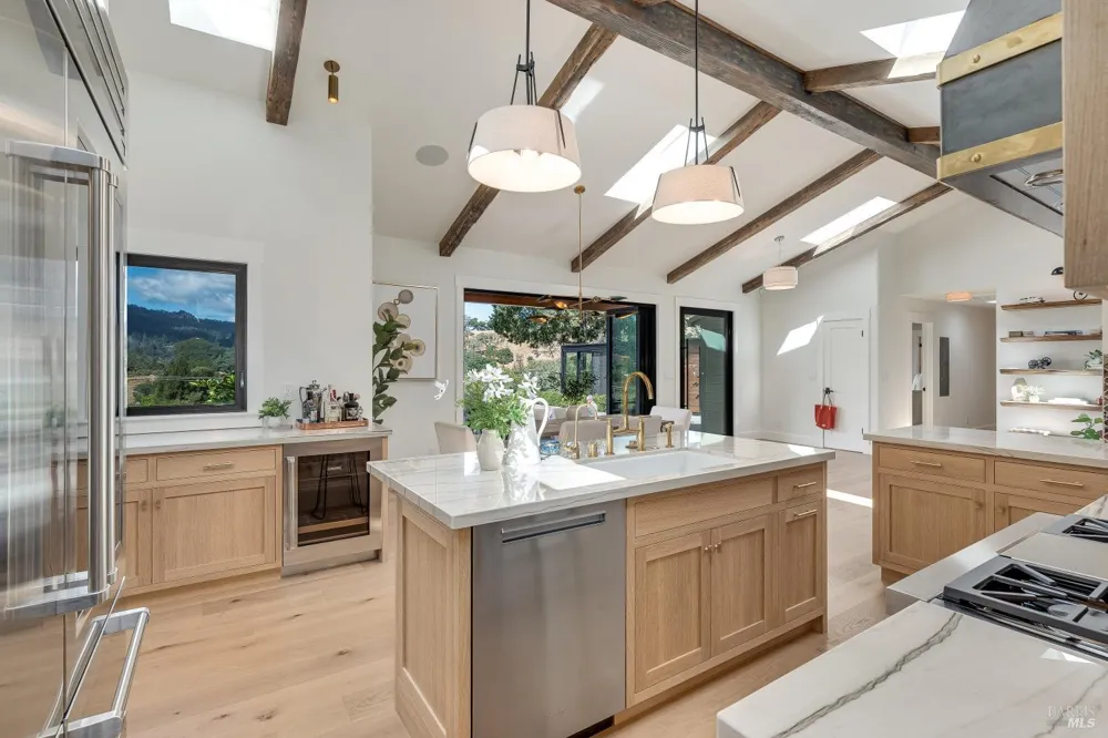 104 Camino Vista St. Helena, CA 94574