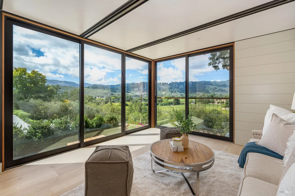 104 Camino Vista St. Helena, CA 94574