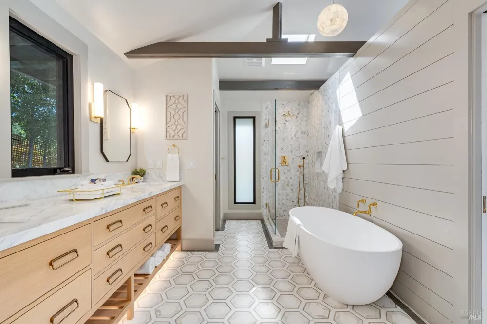 104 Camino Vista St. Helena, CA 94574