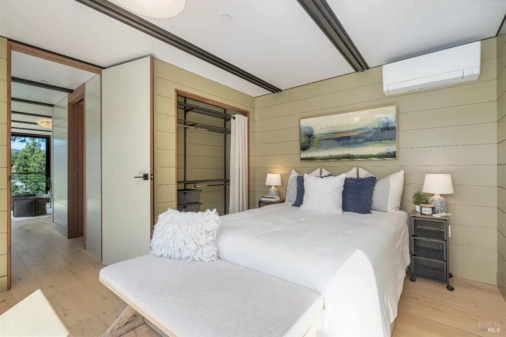 104 Camino Vista St. Helena, CA 94574