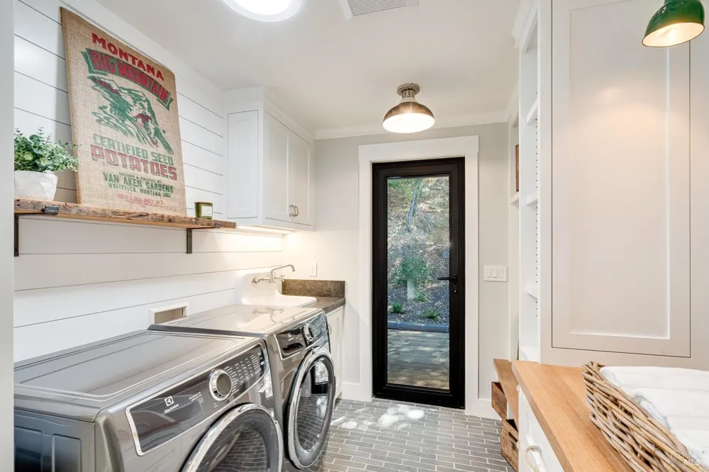 104 Camino Vista St. Helena, CA 94574