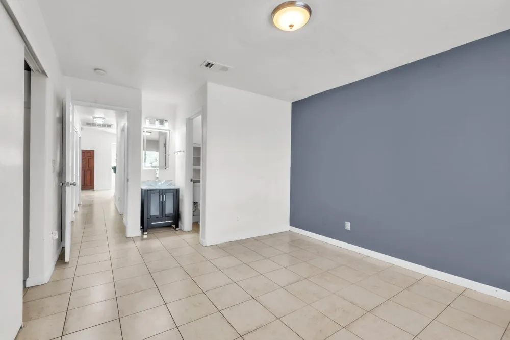 3533 20th Avenue Sacramento, CA 95820
