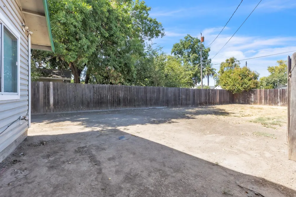 3533 20th Avenue Sacramento, CA 95820