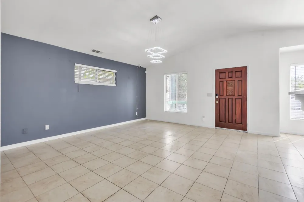 3533 20th Avenue Sacramento, CA 95820