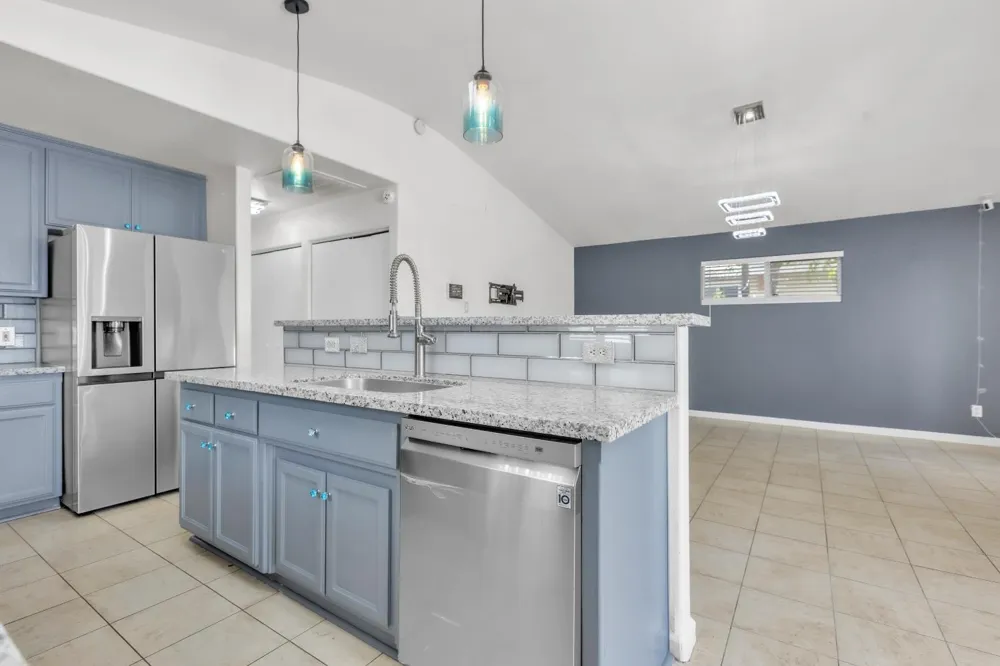 3533 20th Avenue Sacramento, CA 95820