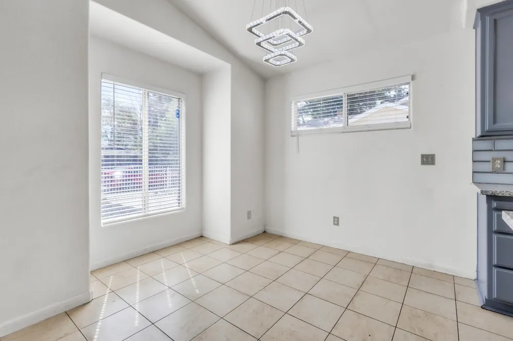 3533 20th Avenue Sacramento, CA 95820