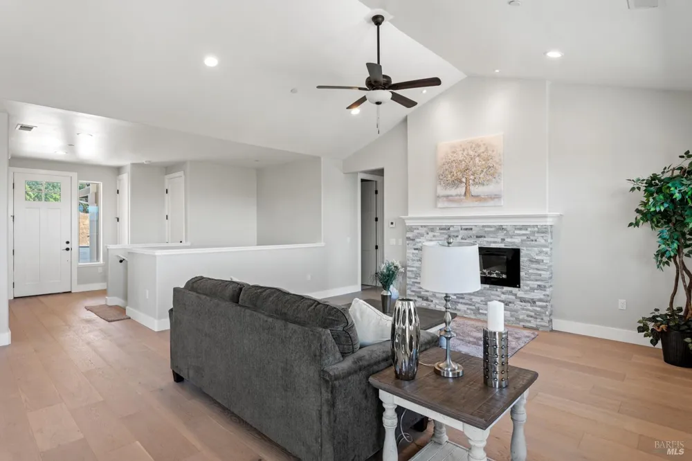2408 Celestin Court Ukiah, CA 95482
