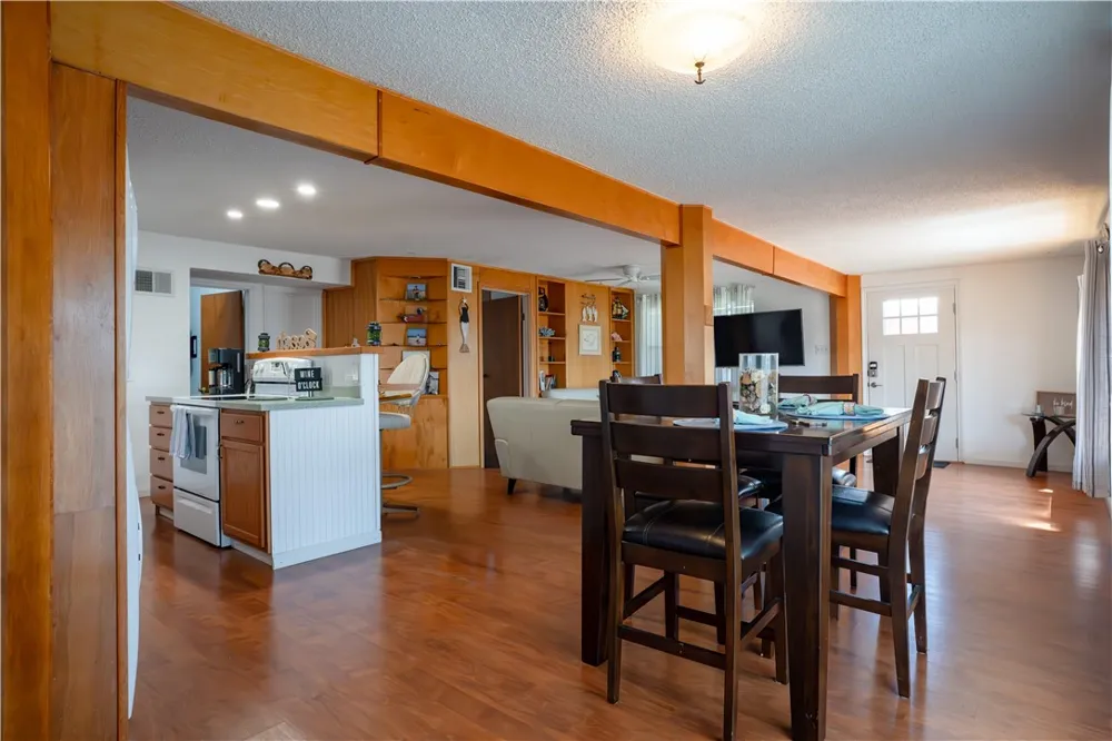 734 S Sandpiper Road Ingleside, TX 78362