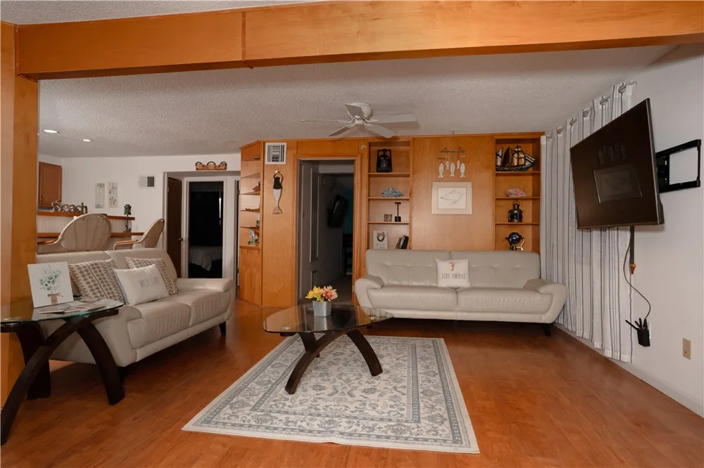 734 S Sandpiper Road Ingleside, TX 78362