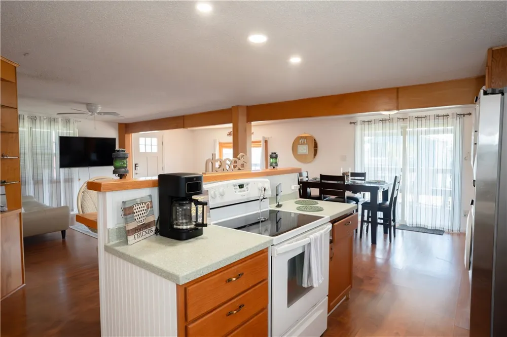 734 S Sandpiper Road Ingleside, TX 78362
