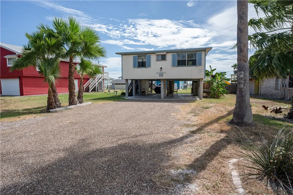 734 S Sandpiper Road Ingleside, TX 78362