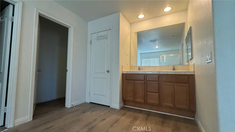 4566 Nicole Riverside, CA 92501
