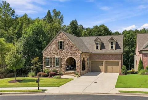 111 Cadence Trail