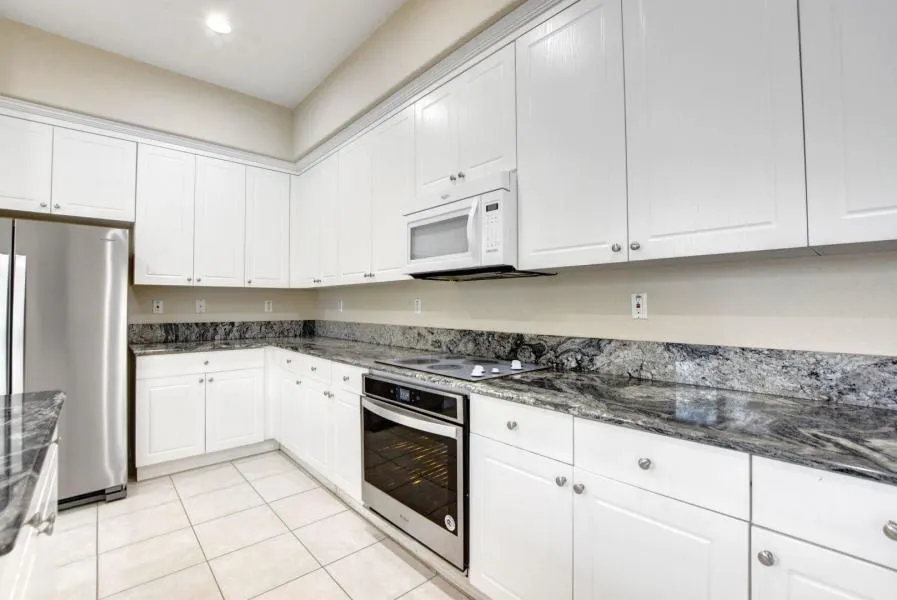 1388 Beacon Circle Wellington, FL 33414