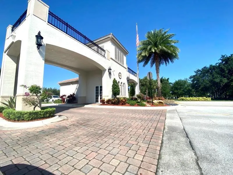 1388 Beacon Circle Wellington, FL 33414