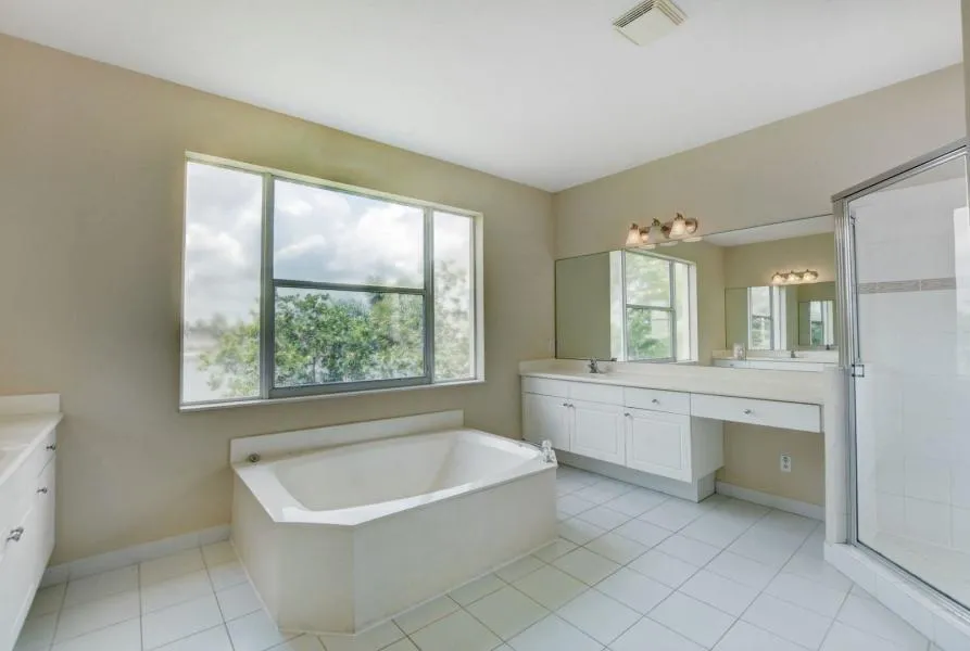 1388 Beacon Circle Wellington, FL 33414