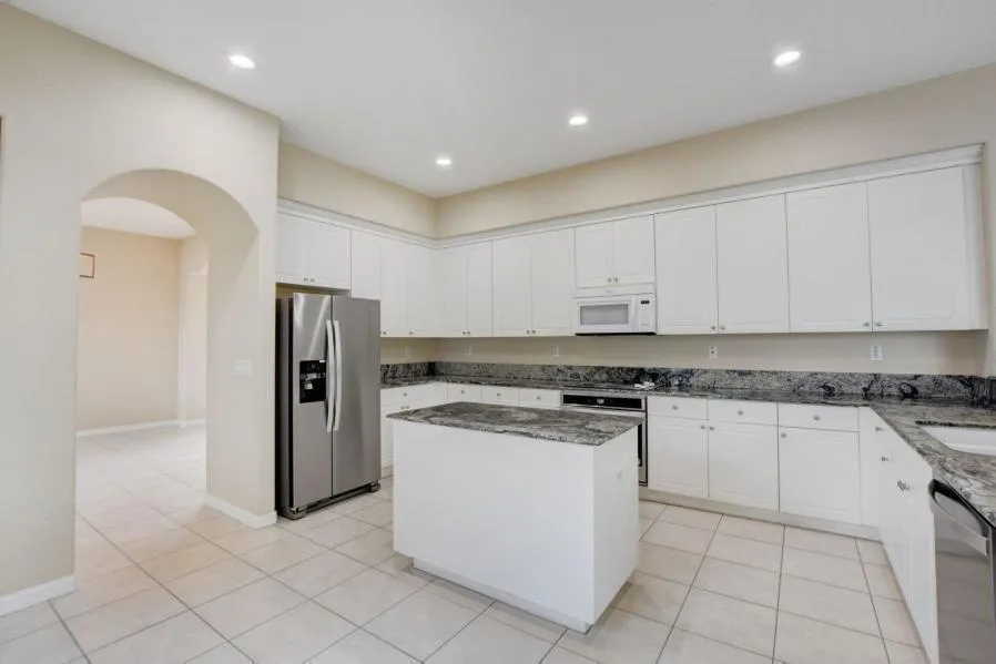 1388 Beacon Circle Wellington, FL 33414