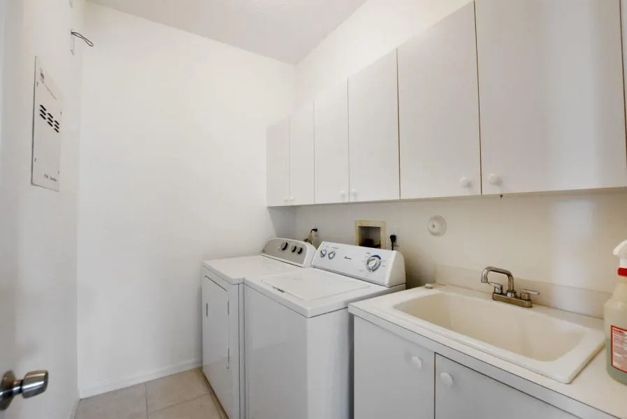 1388 Beacon Circle Wellington, FL 33414