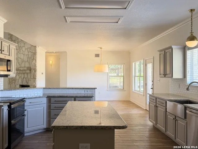 8727 Paseo Oaks San Antonio, TX 78255
