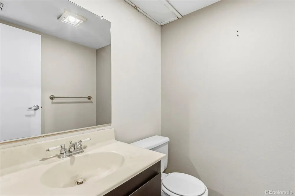 16495 E 17th Place #C Aurora, CO 80011