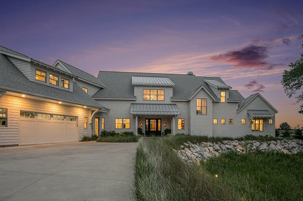 6736 Saugatuck Beach Road Saugatuck, MI 49453