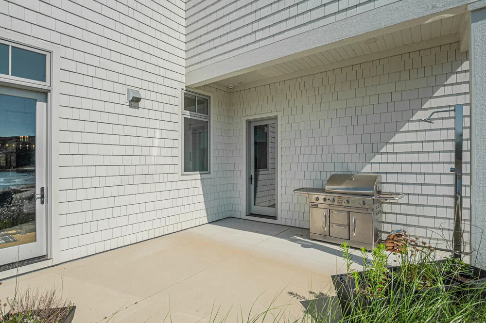 6736 Saugatuck Beach Road Saugatuck, MI 49453